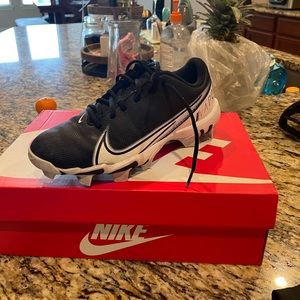 Nike Youth Vapor Edge Shark Cleats - Size 6Y